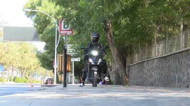 Motokurye Serçeye Yardım Etti