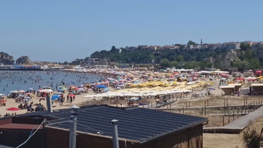 İstanbullular Sıcak Havada Sahillere Akın Etti