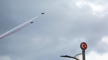 Türk Yıldızları'ndan Nefes Kesen Gösteri