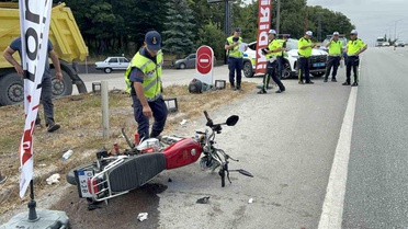 Motosiklet Kazasında İki Çocuk Ağır Yaralandı
