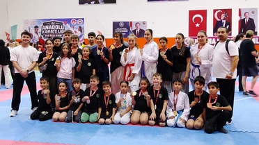 Alaşehirli karateciler Ege'yi fethetti