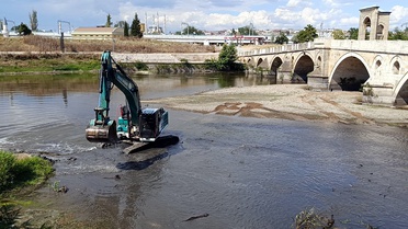 Edirne'de Tunca Nehri için Temizlik Çalışmaları