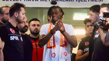 Galatasaray, Lesley Ugochukwu'yu Karşıladı