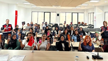Kütahya'da Kadınlara KADES Eğitimi
