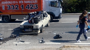 Eskişehir'de Motosiklet-Otomobil Kazası: 3 Yaralı