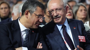 Özgür Özel ve ekibi, kurultay yapılması için mahkemeye başvuruyor