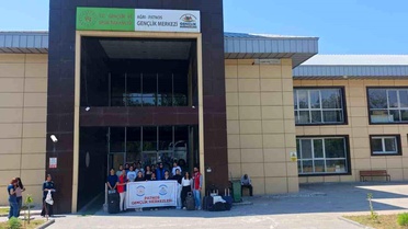 Patnoslu öğrenciler Çanakkale'ye uğurlandı