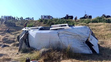 Van'da Minibüs Şarampole Yuvarlandı: 3 Yaralı