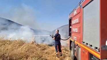 Bingöl'de Anız Yangınına Müdahale Devam Ediyor
