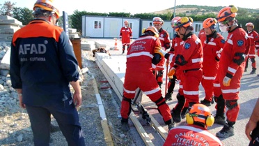 Balıkesir İtfaiyesi'ne AFAD'dan Orta Seviye Akreditasyon