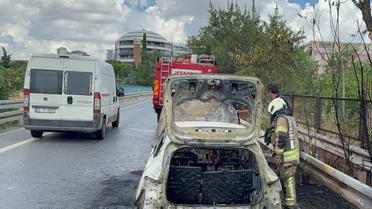Bayrampaşa'da Otomobil Yangını