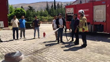 Belen ve Reyhanlı'da temel yangın eğitimi verildi