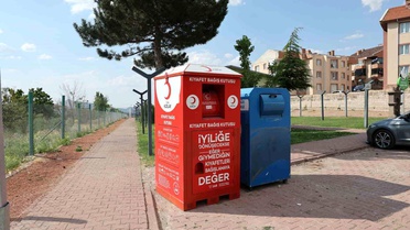 Hacılar'da kıyafet bağış kutuları hizmete girdi