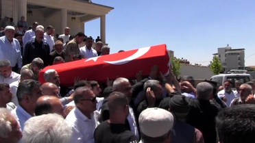 Hayatını kaybeden belediye başkanı son yolculuğuna uğurlandı