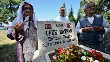 Düzce'de huzurevi sakinlerinden şehit polise hatim hediyesi