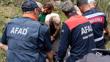 Kütahya'da Sağlık Teknisyeni Kayalıklardan Düştü