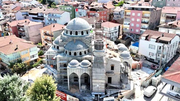 Kuruçeşme Merkez Cami gün sayıyor