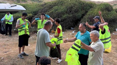 İmam Hatip Mezunlarından Plaj Temizliği