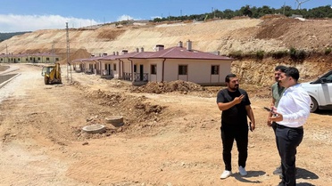 Yayladağı'nda Deprem Konutları İncelemesi