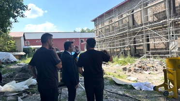 Susuz'da Yeni Hükümet Konağı Restorasyonu Devam Ediyor