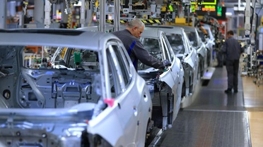 Otomotiv devinden şok karar! 50 bin kişi daha işsiz kalacak