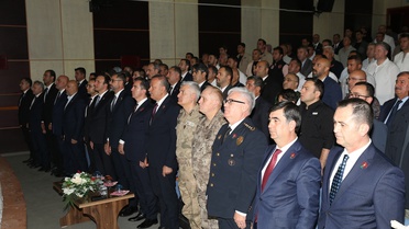 Sulama Kanalına Düşen Otomobilde Sürücü Yaralandı