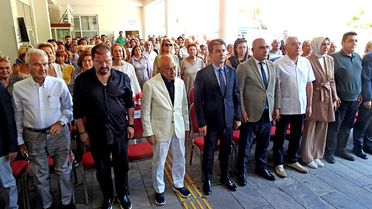 Çeşme Devlet Hastanesi'nin acil servisi dayanışmayla yenilendi