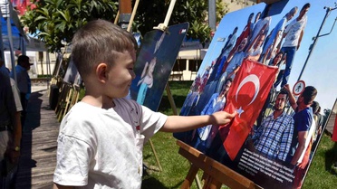 Dursunbey'de İHA'nın 15 Temmuz sergisi açıldı