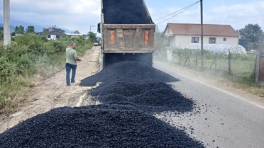 Esenli Köyü'nde Yol Bakım Çalışmaları