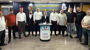 HAK-İŞ'ten 15 Temmuz mesajı: Demokrasi zaferi