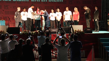 İzmir'de 15 Temmuz'un 10. Yılında Coşkulu Anma