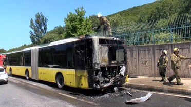 Ataşehir'de İETT Otobüsünde Yangın