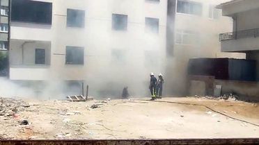 Avcılar'da Metruk Binada Yangın Çıktı