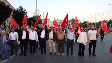 Hacılar Belediye Başkanı 15 Temmuz Demokrasi Nöbeti'ne Katıldı