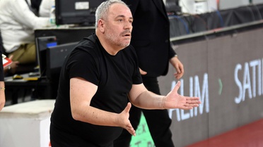 Karşıyaka'da Sponsor Belirsizliği Devam Ediyor