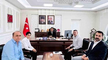 Ağrı LGS Birincisi Kaymakamdan Ödül Aldı