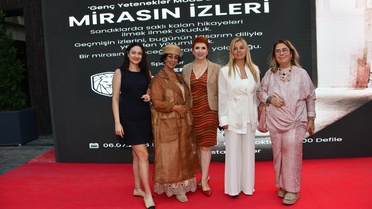 “MİRASIN İZLERİ' DEFİLESİ BENESTA CENTER'DA BÜYÜK İLGİ GÖRDÜ