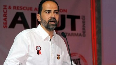 Nasuh Mahruki, 15 Temmuz paylaşımı nedeniyle gözaltına alındı