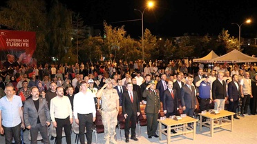 Oltu'da 15 Temmuz Demokrasi Nöbeti
