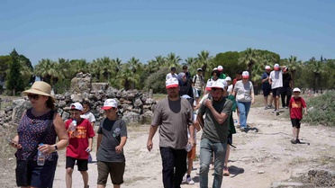 Satranç ustaları Pamukkale ve Hierapolis'e hayran kaldı