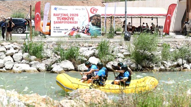 Çatak'ta Rafting Şampiyonası Başladı