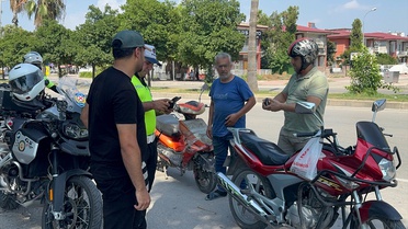 Adana'da Motosiklet Denetimi: 25 Ceza Kesildi