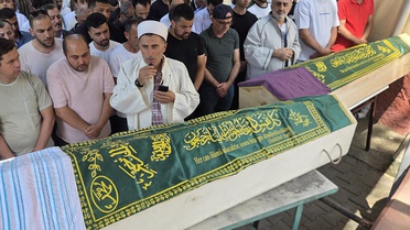 Biri 28, diğeri 25 yaşındaydı! Karı-koca yan yana defnedildi