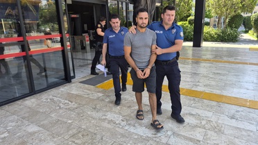 Alanya'da Cinsel Saldırı ve Gasptan Tutuklama