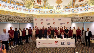 Elazığspor'da imza töreni düzenlendi