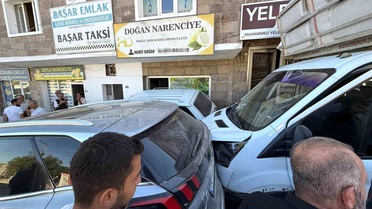 Nevşehir'de Freni Boşalan Kamyonet Kazaya Neden Oldu
