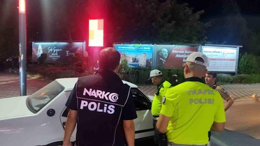 Manisa'da Narkotik Operasyonu: 15.956 İçimlik Uyuşturucu Ele Geçirildi