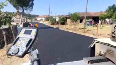 Çanakkale'de Köy Yollarında Asfalt Çalışmaları Devam Ediyor