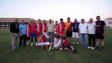 Niğde'de Ömer Halisdemir Anısına Futbol Turnuvası Sona Erdi