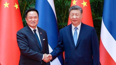 Xi Jinping, Tayland Başbakanı ile Görüştü